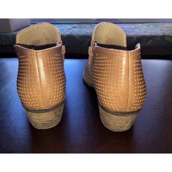 Lucky Brand Feyan Ankle Bootie 7.5 - Picture 3 of 4